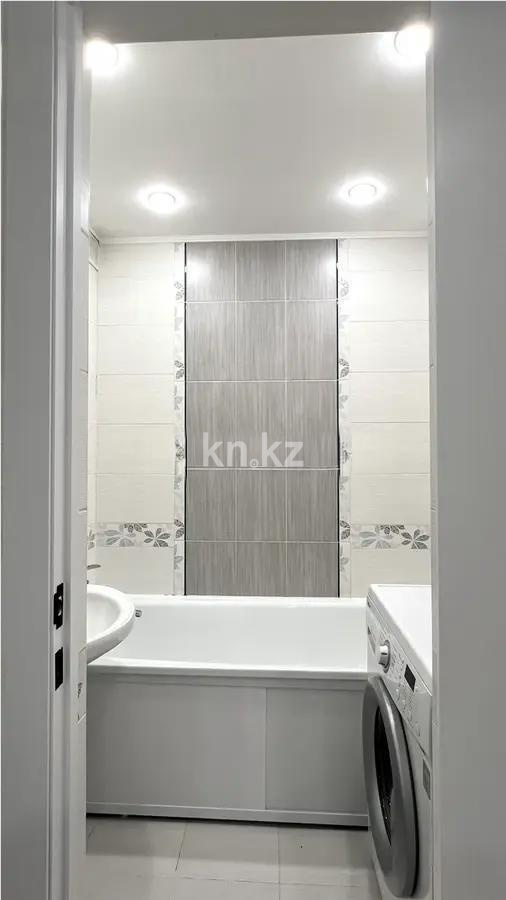 Продажа 3-комнатной квартиры, 64 м², мкр-н Голубые Пруды, дом  18 в Караганде - фото 3