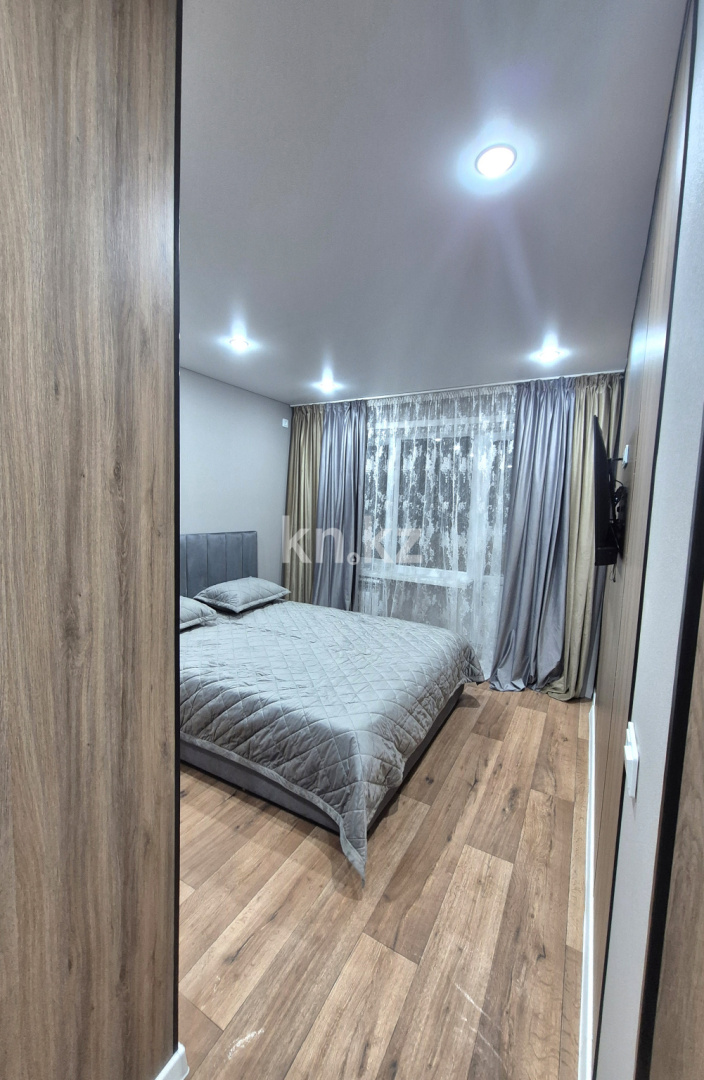 Аренда 1-комнатной квартиры посуточно, 32 м², Победа, дом  93 в Уральске - фото 3