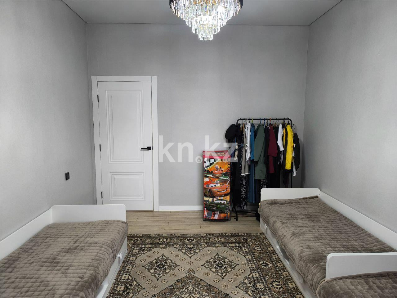 Продажа 4-комнатной квартиры, 111 м², ул. Букетова в Караганде - фото 8