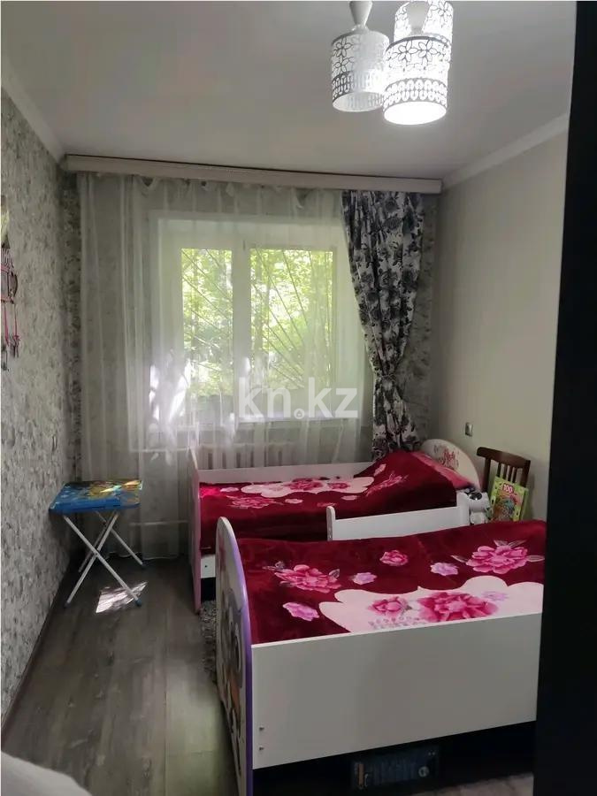 Продажа 2-комнатной квартиры, 45 м², мкр-н 17, дом  52 в Караганде - фото 2