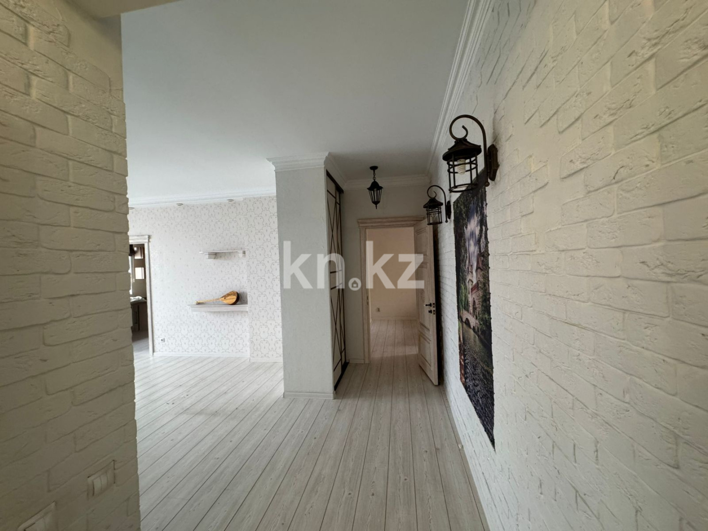 Продажа 3-комнатной квартиры, 105 м², пр. Бухар-жырау в Караганде - фото 2