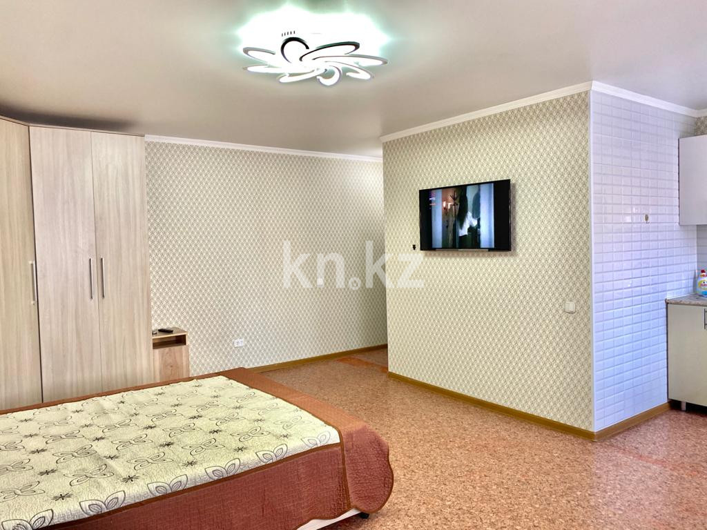 Аренда 1-комнатной квартиры посуточно, 40 м², пр. Н. Абдирова, дом  9 в Караганде - фото 2