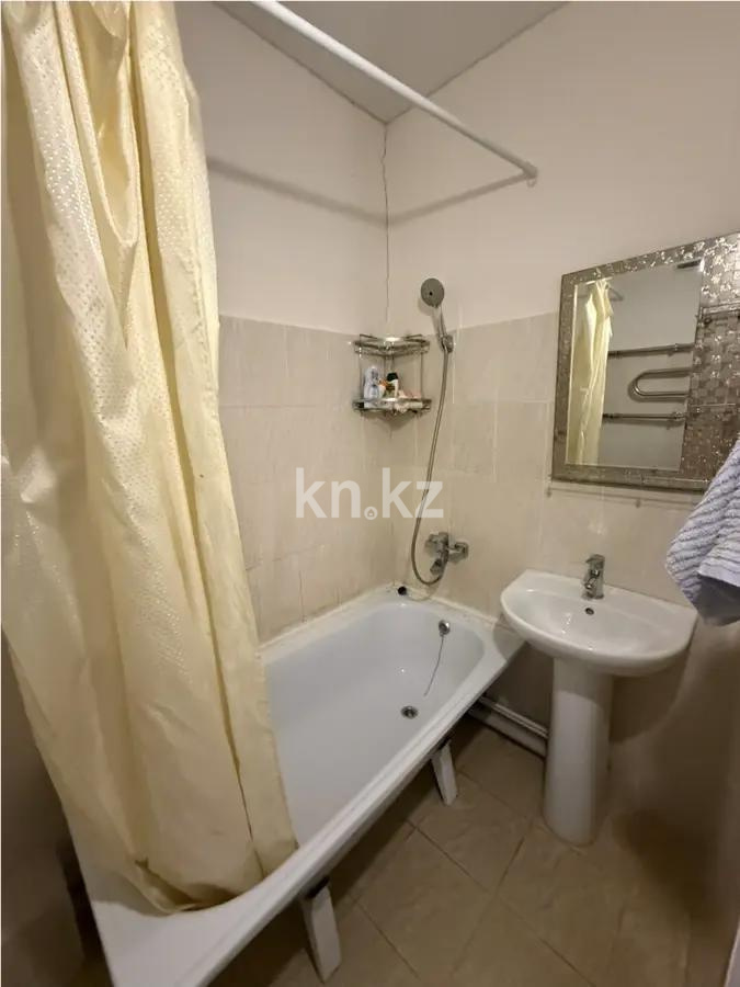 Продажа 1-комнатной квартиры, 38 м², ул. Нажимеденова, дом  37 в Астане - фото 3