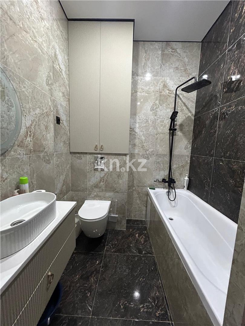 Продажа 3-комнатной квартиры, 87 м², ул. Букетова в Караганде - фото 9