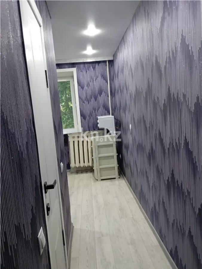Продажа 1-комнатной квартиры, 30 м², 13 мкр., дом  20 в Караганде - фото 3