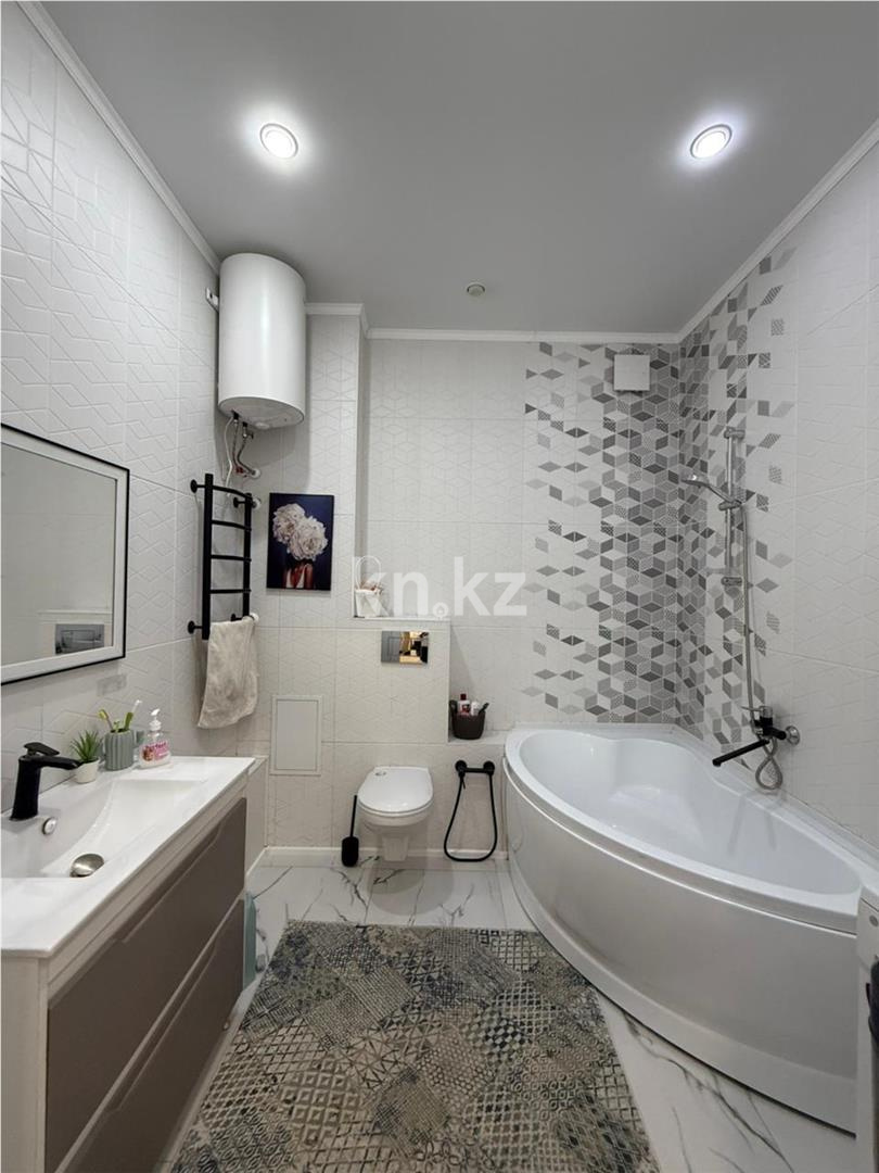 Продажа 2-комнатной квартиры, 66 м² в Караганде - фото 11