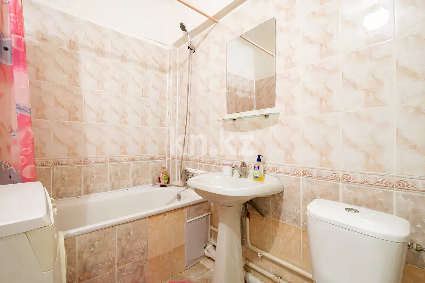 Аренда 1-комнатной квартиры посуточно, 32 м², пр. Жибек жолы, дом  33 в Алматы - фото 9