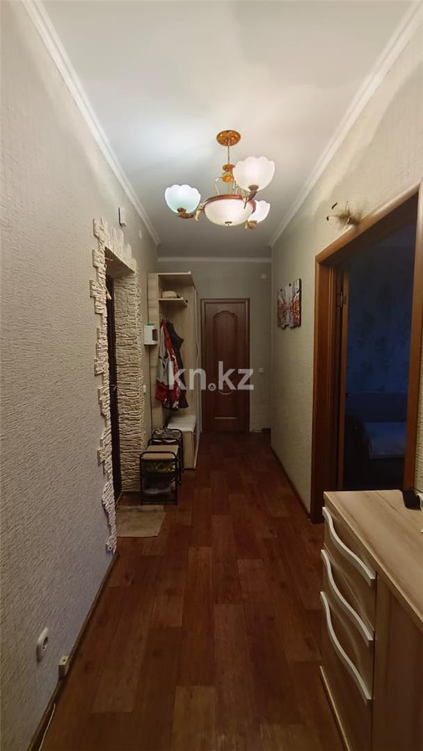 Продажа 2-комнатной квартиры, 60 м², пр. Шахтеров в Караганде - фото 11