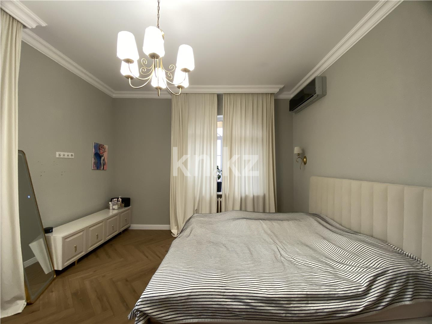 Продажа 4-комнатной квартиры, 132 м², ул. Шарля де Голля в Астане - фото 17