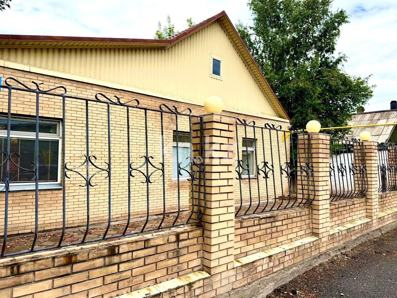 Продажа 5-комнатного дома, 90 м² в Караганде