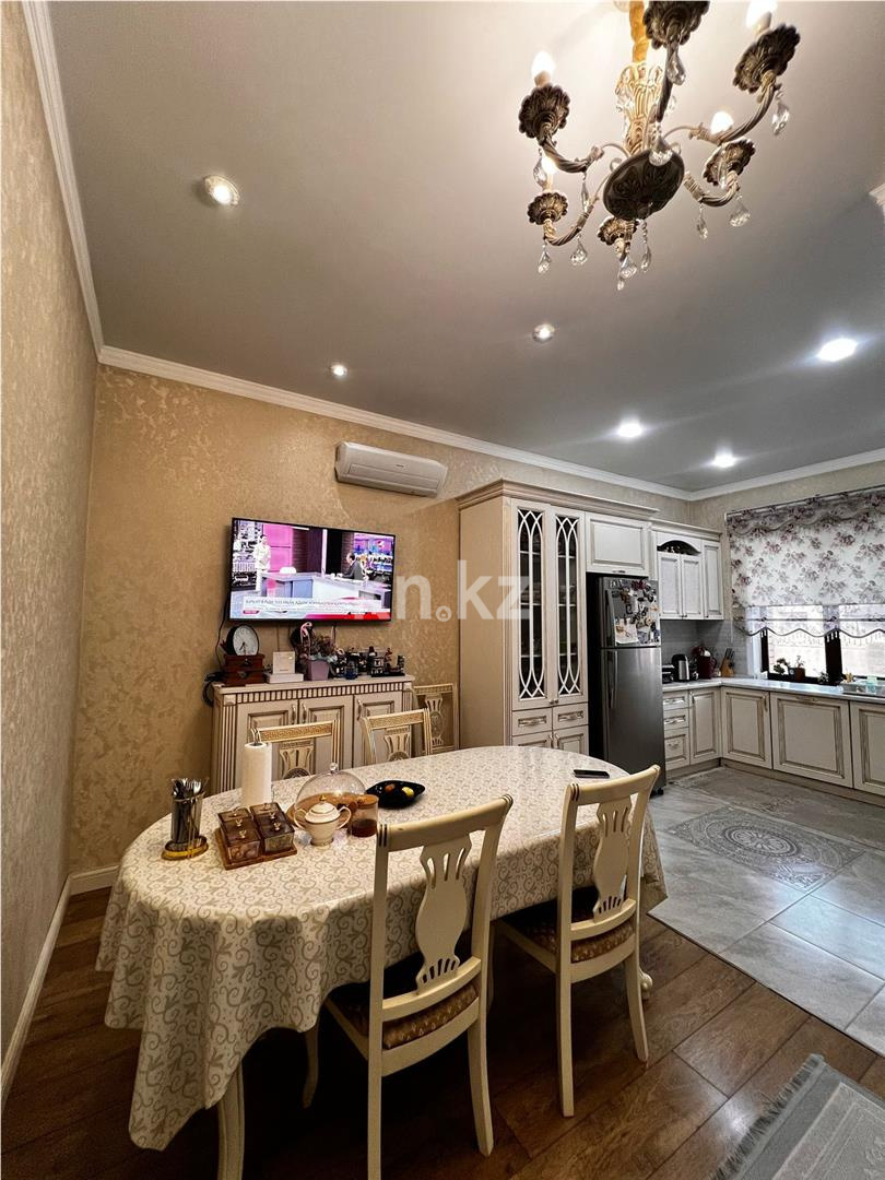 Продажа 7-комнатного дома, 320 м², ул. Кабжанова в Караганде - фото 18