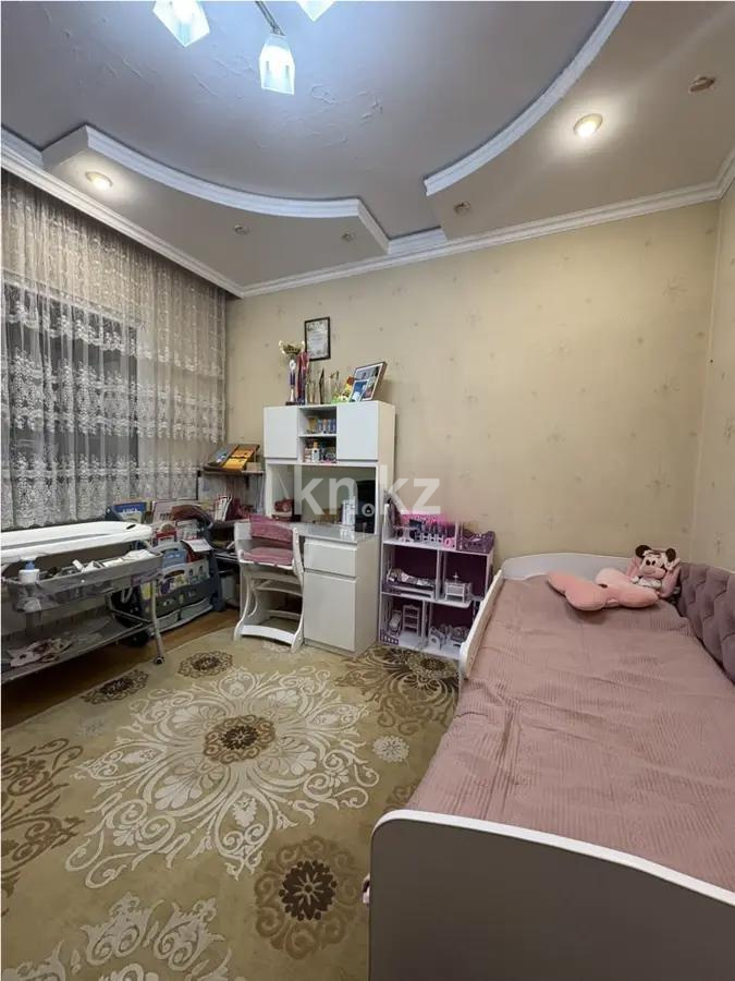 Продажа 4-комнатной квартиры, 100 м², мкр. Аксай-2, дом  8 в Алматы - фото 4