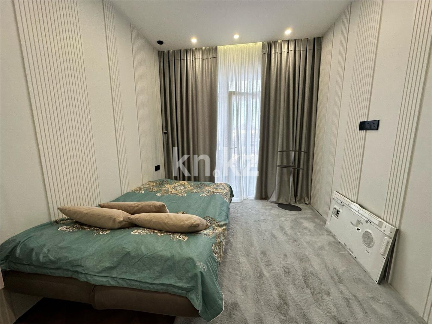 Продажа 2-комнатной квартиры, 63 м², пр. Республики, дом  49 в Караганде - фото 5