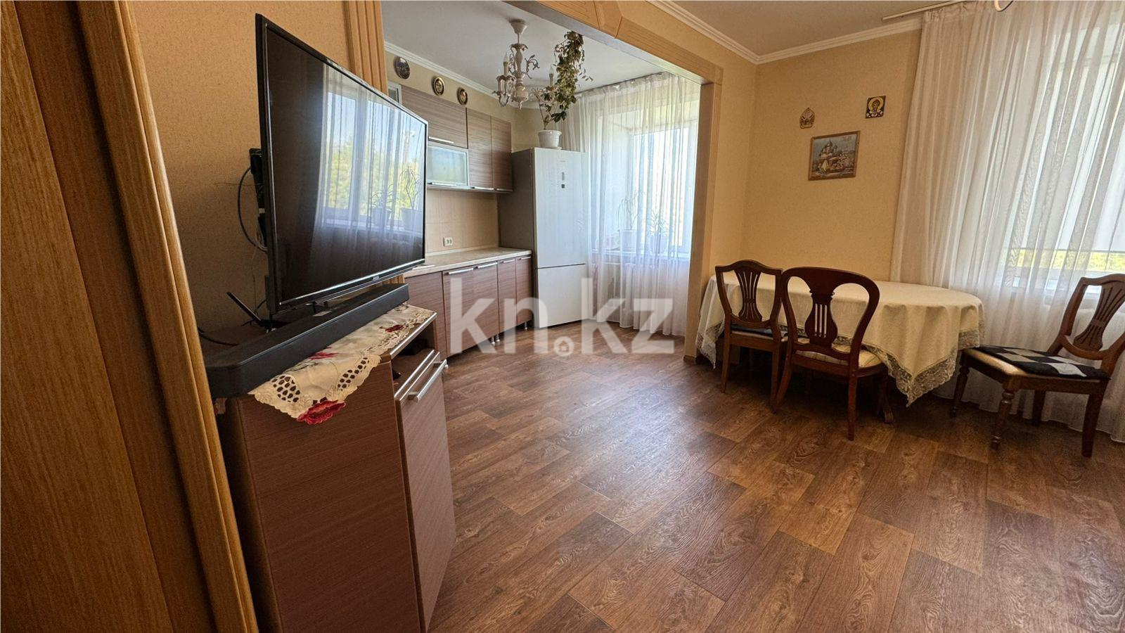 Продажа 4-комнатной квартиры, 77 м² в Астане