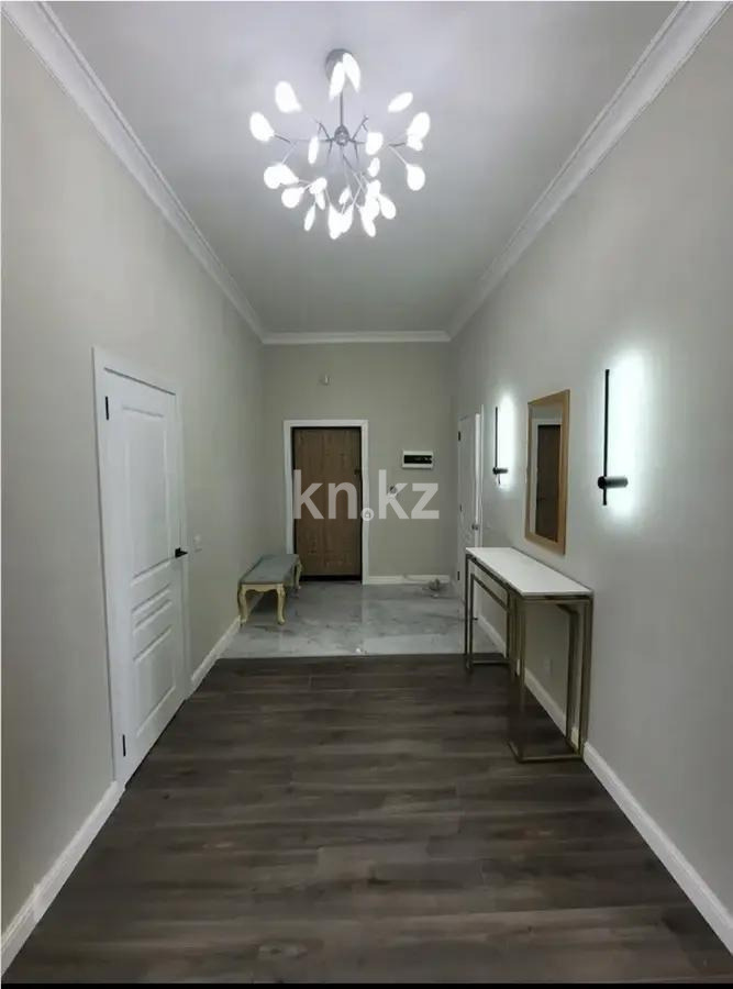 Продажа 3-комнатной квартиры, 95 м², пр. Мангилик Ел, дом  21 в Астане