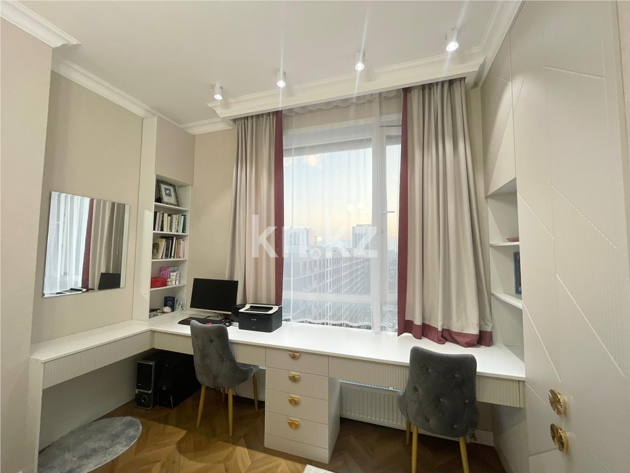 Продажа 4-комнатной квартиры, 136 м², ул. Анет баба в Астане - фото 4