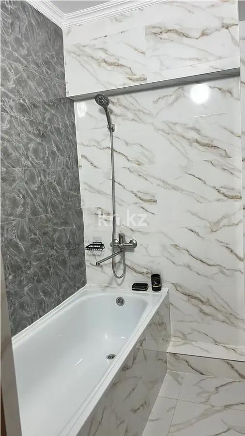 Продажа 3-комнатной квартиры, 70 м², ул. Кунаева, дом  49 в Алматы - фото 3