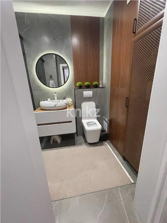 Продажа 2-комнатной квартиры, 52 м², ул. Момышулы, дом  5/4 в Алматы - фото 4