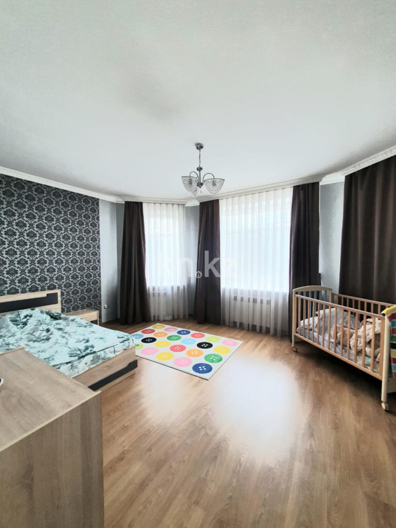 Продажа 6-комнатного дома, 428 м², ул. Ермекова в Караганде - фото 2