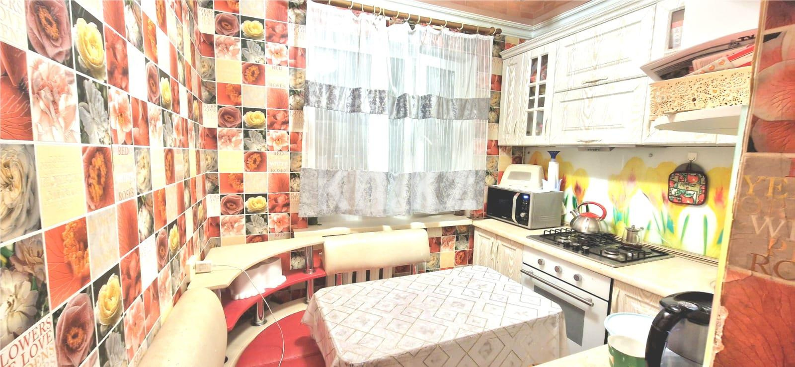 Продажа 3-комнатной квартиры, 62 м², 15-й мкр. в Караганде - фото 9