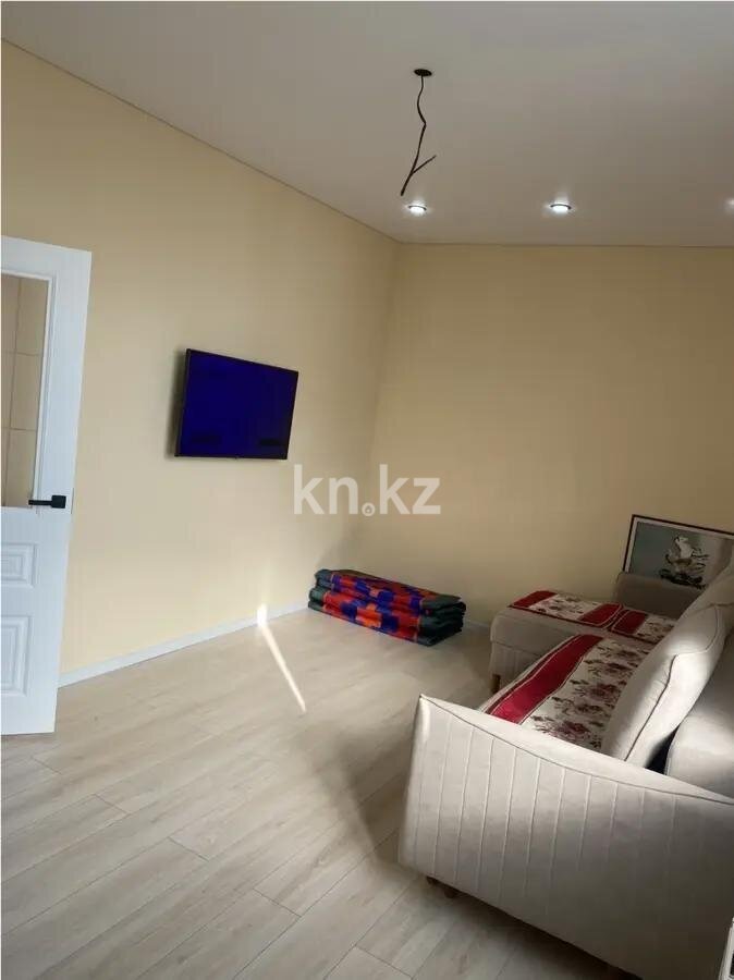 Продажа 2-комнатной квартиры, 60 м² в Астане