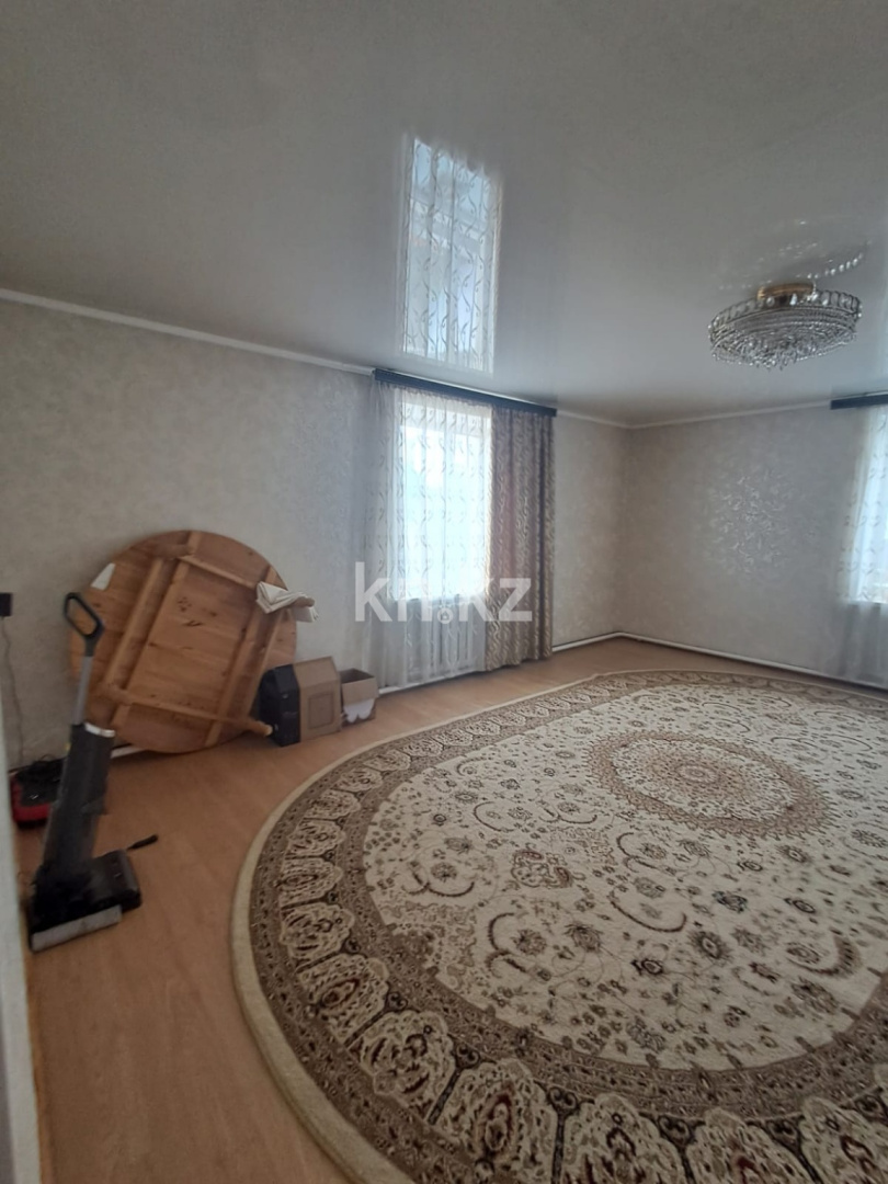 Продажа 10-комнатного дома, 458 м² в Астане