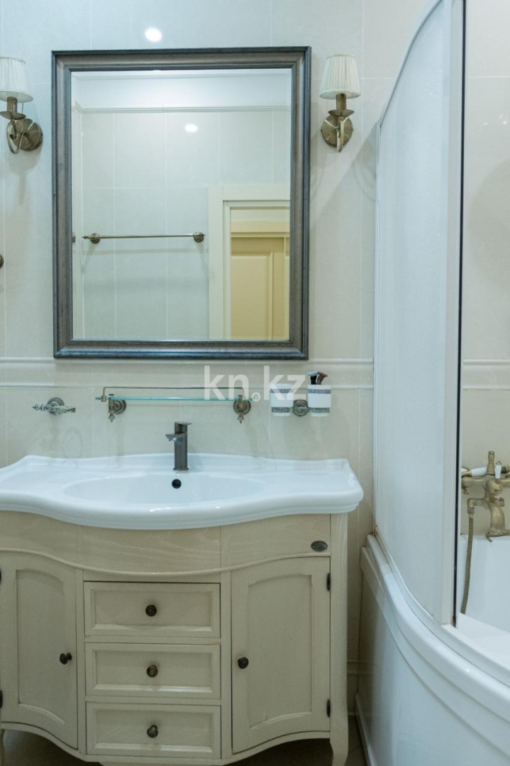 Продажа 3-комнатной квартиры, 106 м² в Караганде - фото 37