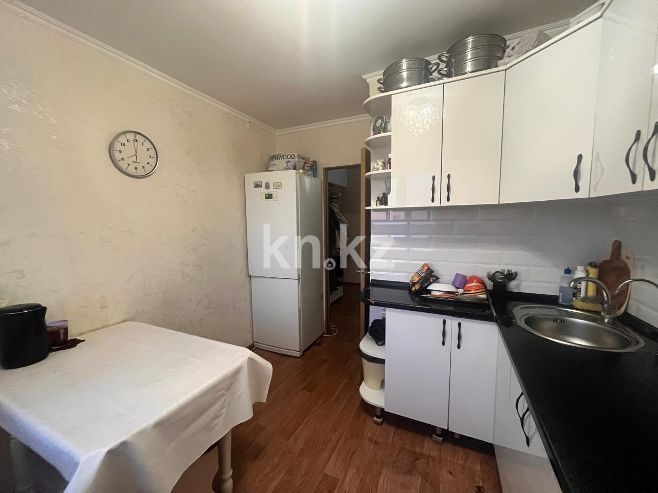 Продажа 3-комнатной квартиры, 69 м², ул. Университетская, дом  29 в Караганде - фото 2