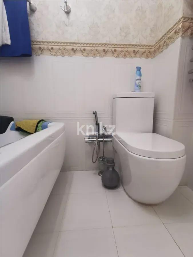 Продажа 2-комнатной квартиры, 108 м², ул. Толе би, дом  286/5 в Алматы - фото 7