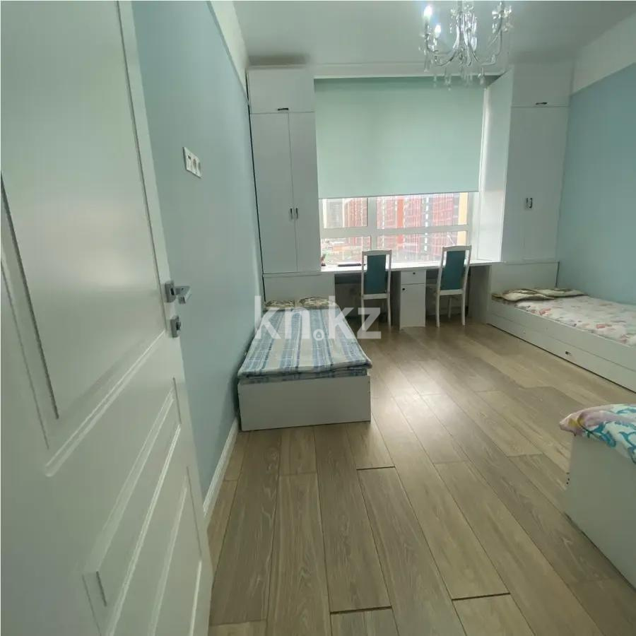 Продажа 4-комнатной квартиры, 130 м², пр. Мангилик Ел, дом  58 в Астане - фото 4