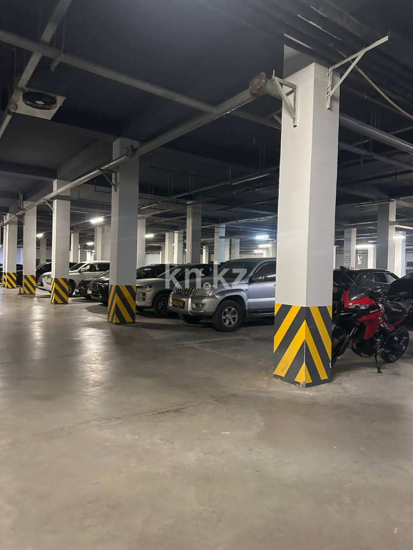 Продажа 4-комнатной квартиры, 213 м², Ерменсай, дом  36 - ул. Ушкемпирова в Алматы - фото 4