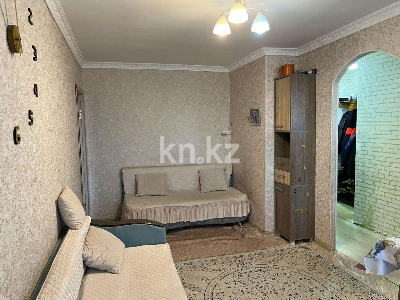Продажа 2-комнатной квартиры, 47 м², мкр-н 12 в Караганде - фото 2