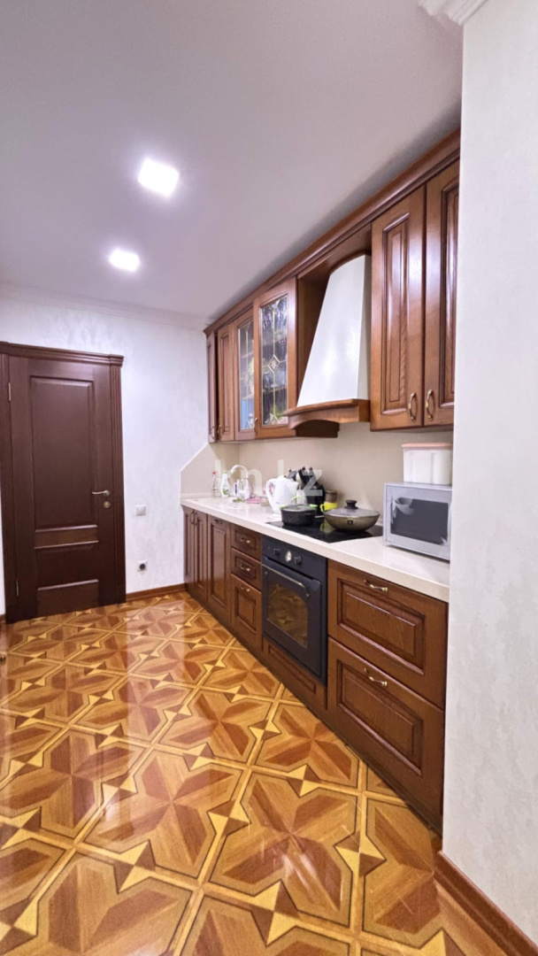 Продажа 7-комнатной квартиры, 183.3 м² в Астане - фото 7