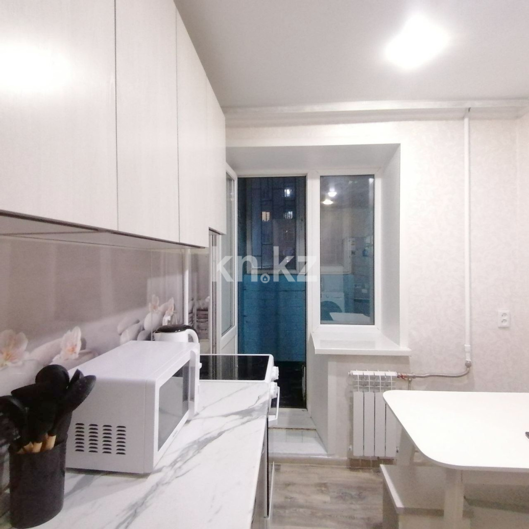 Продажа 2-комнатной квартиры, 51 м², пр. Назарбаева, дом  145 в Усть-Каменогорске - фото 9