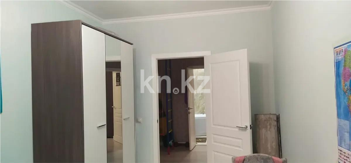Продажа 3-комнатной квартиры, 100 м², ул. Омарова, дом  7 в Астане - фото 4