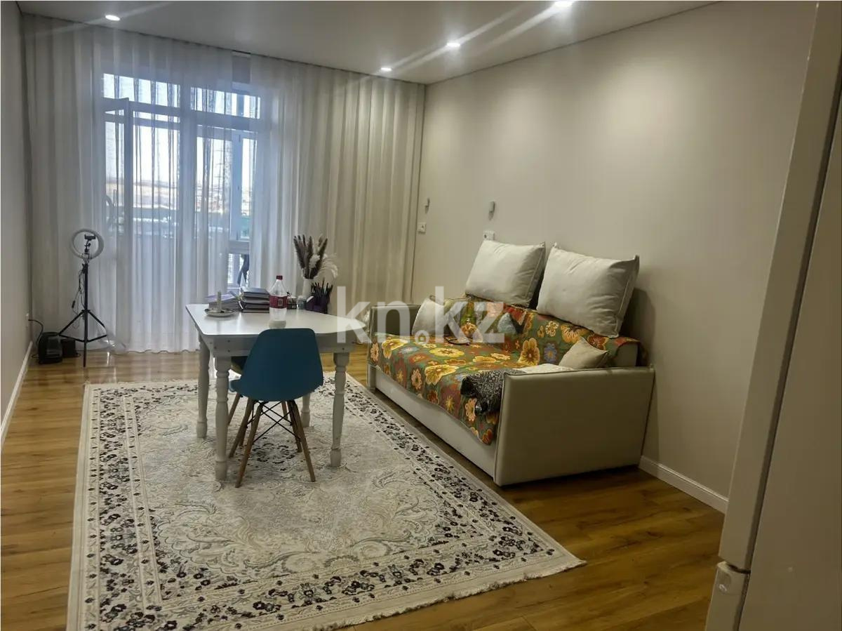 Продажа 1-комнатной квартиры, 30.4 м², пр. Аль-Фараби, дом  76 в Астане