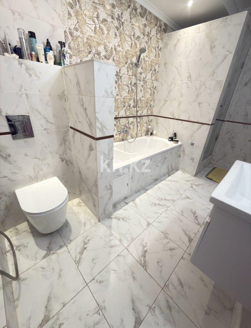 Продажа 3-комнатной квартиры, 121 м² в Караганде - фото 18
