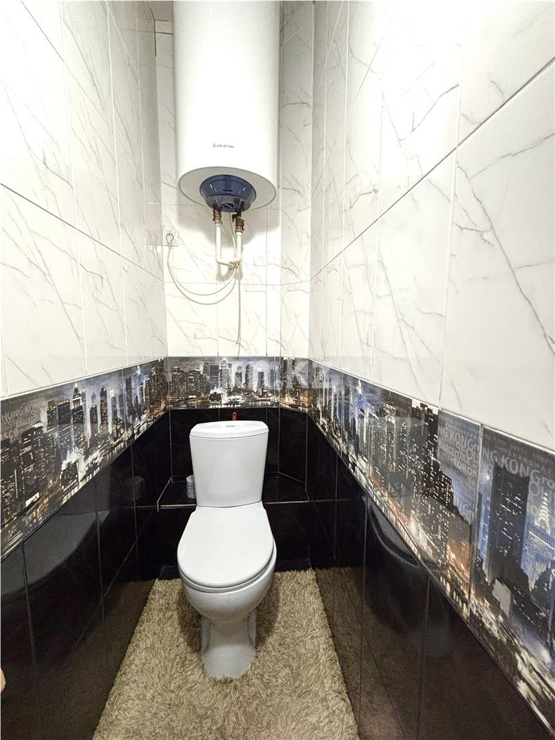 Продажа 3-комнатной квартиры, 76 м², ул. Абая в Караганде - фото 11