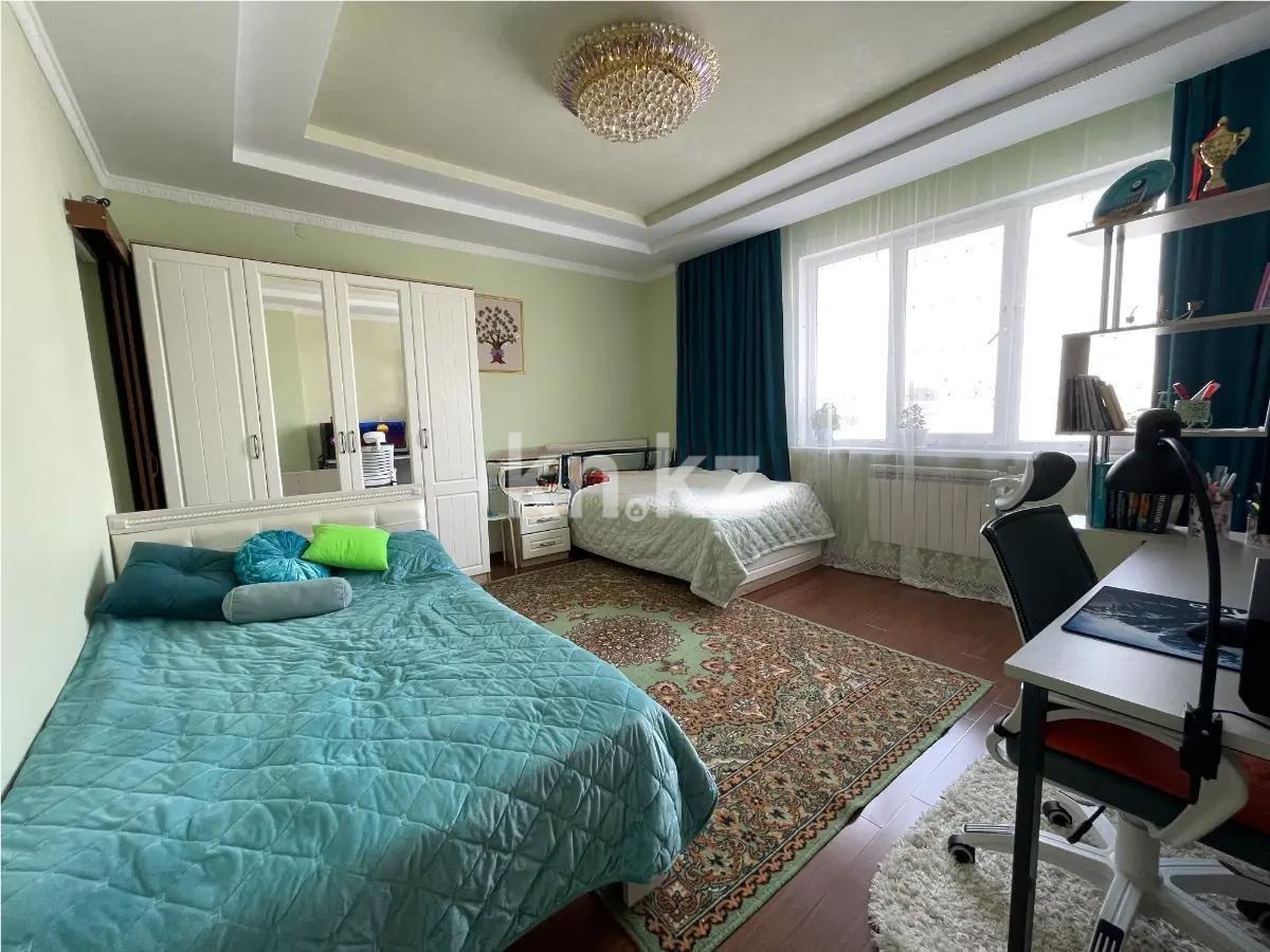 Продажа 3-комнатной квартиры, 137 м², ул. Иманова в Астане - фото 3