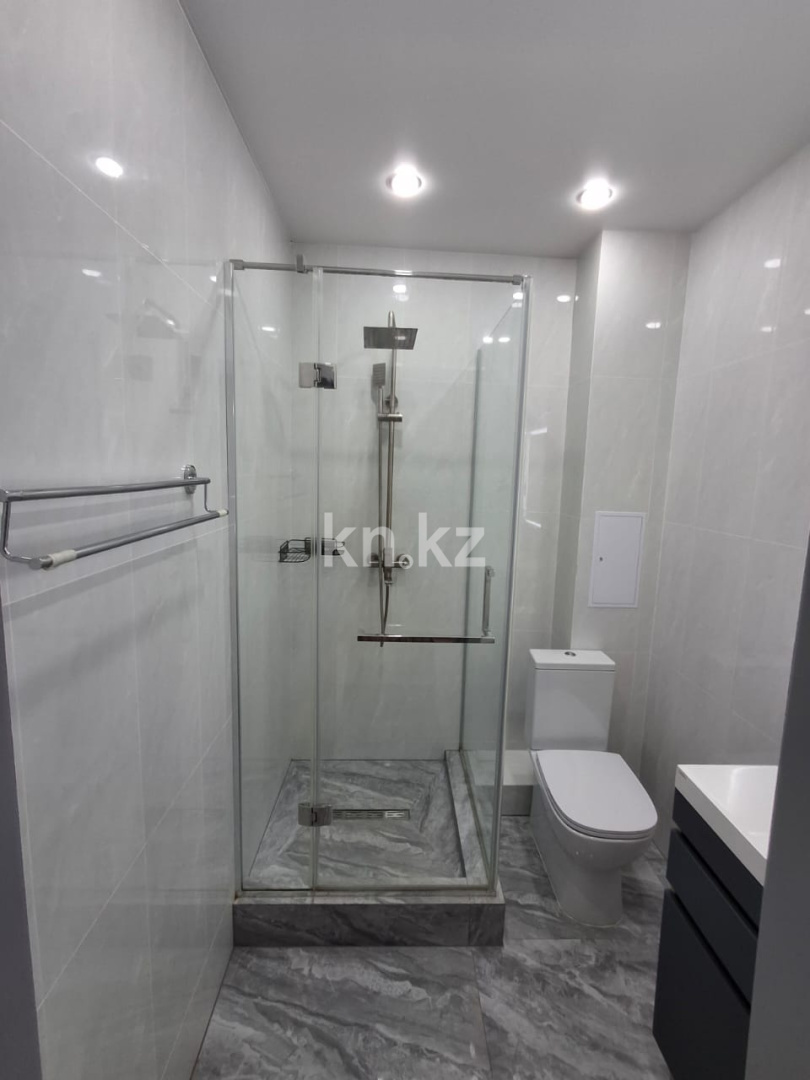 Продажа 1-комнатной квартиры, 44 м², ул. Самал в Уральске - фото 6