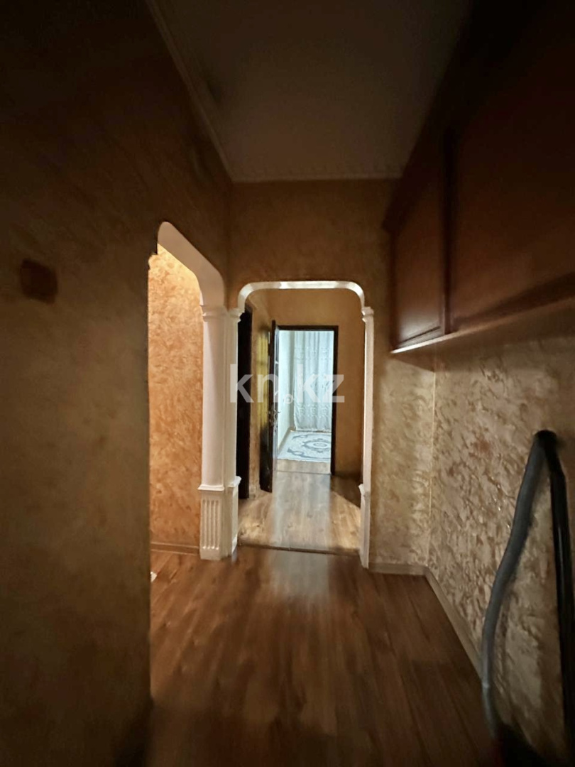 Аренда 3-комнатной квартиры, 75 м², мкр. Аксай-1 в Алматы - фото 16