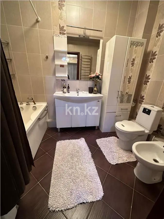 Продажа 3-комнатной квартиры, 140 м², мкр-н Самал-2, дом  58 в Алматы - фото 4