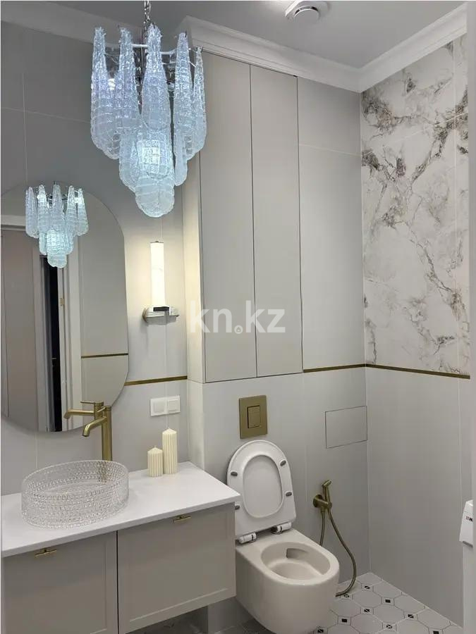 Продажа 1-комнатной квартиры, 42 м², ул. Е-882, дом  7 в Астане - фото 4