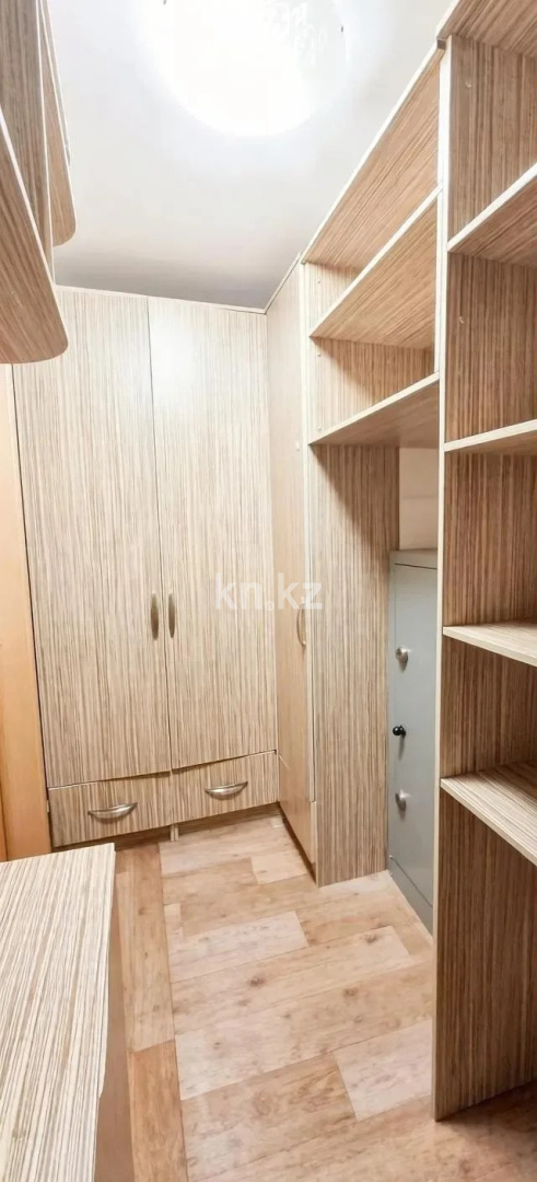 Продажа 3-комнатной квартиры, 93.4 м² в Караганде - фото 11