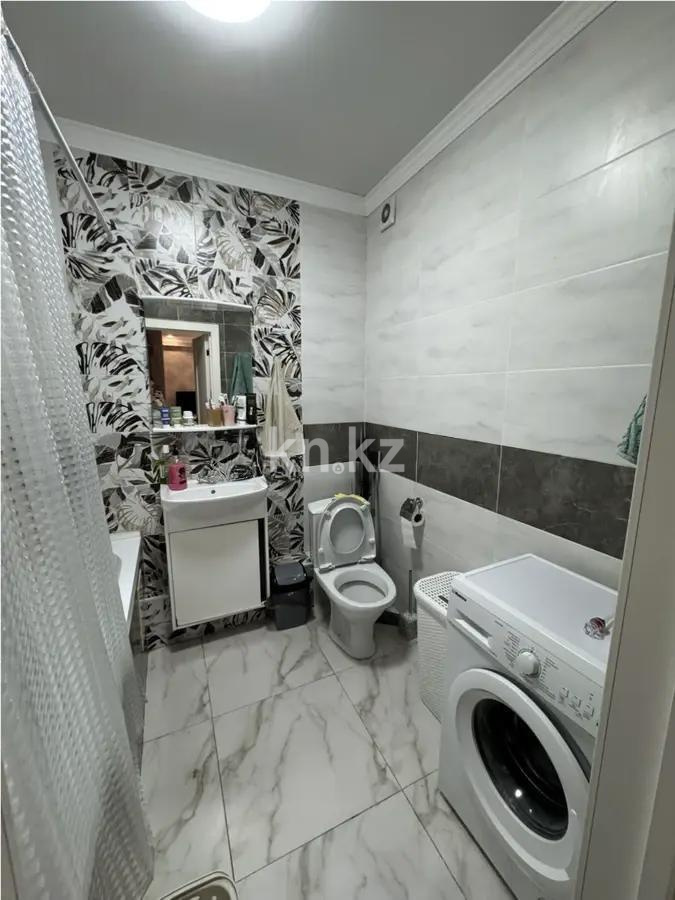 Продажа 2-комнатной квартиры, 52 м², мкр. Сайран, дом  9 в Алматы - фото 4