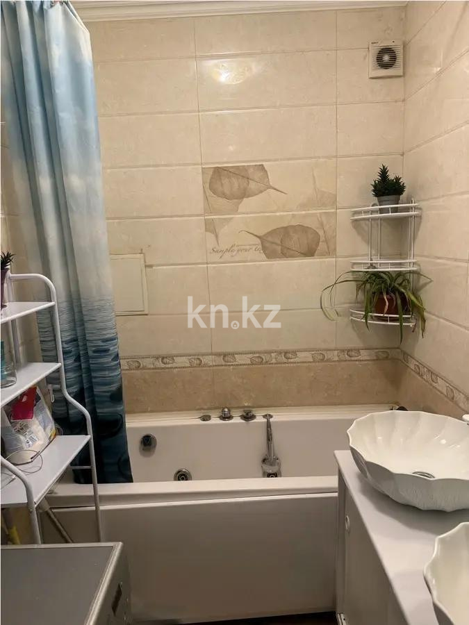 Продажа 2-комнатной квартиры, 68.1 м², ул. Чуланова, дом  151 в Алматы - фото 4