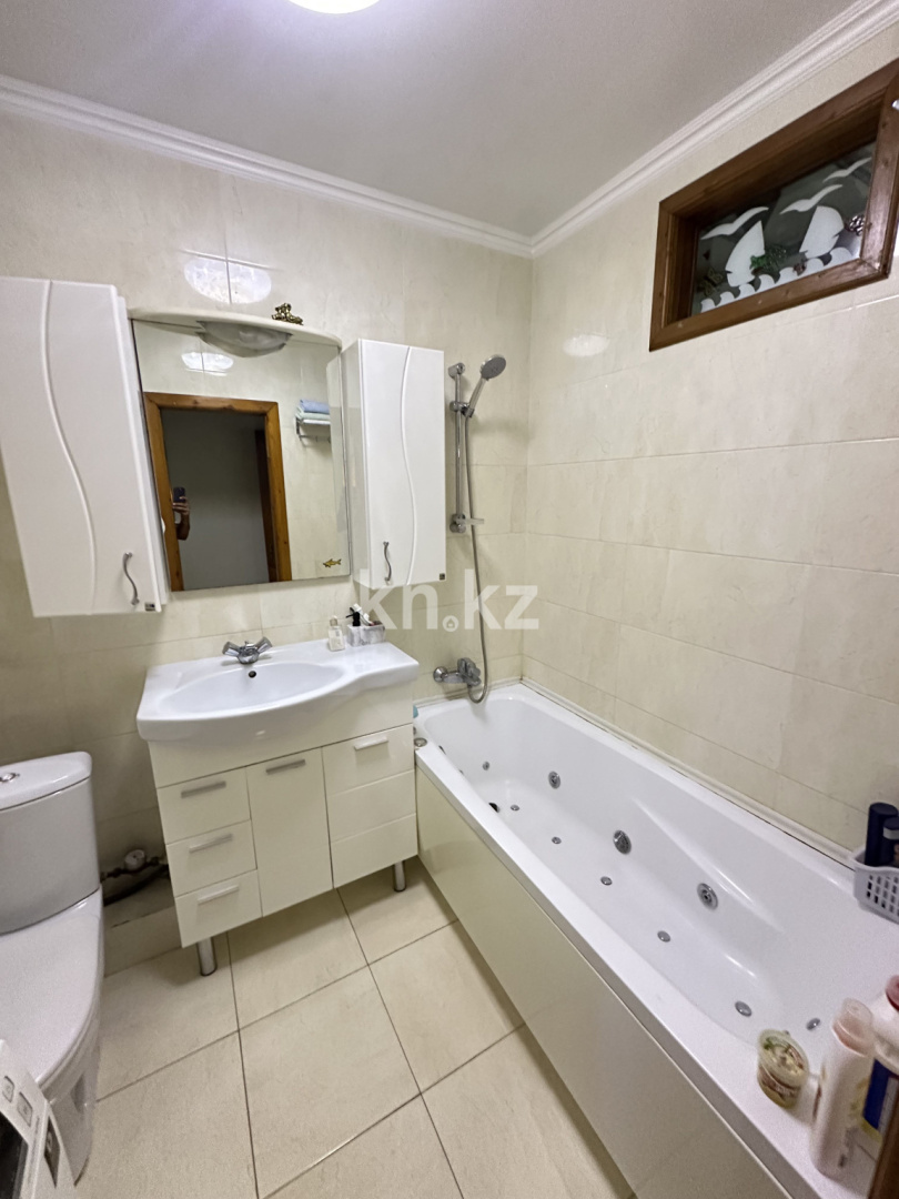 Продажа 5-комнатной квартиры, 101.4 м² в Караганде - фото 28