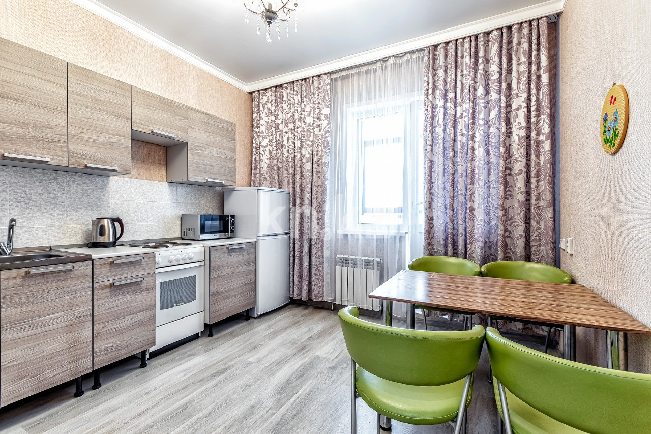 Аренда 1-комнатной квартиры посуточно, 45 м², пр. Кабанбай батыра, дом  29 - ул. Сыганак в Астане