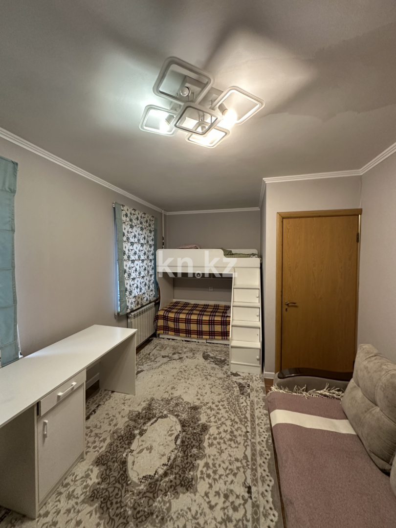 Продажа 3-комнатной квартиры, 57 м², ул. Исиналиева, дом  11 в Алматы - фото 5