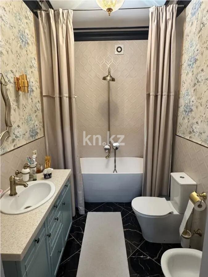 Продажа 4-комнатной квартиры, 151.4 м² в Алматы - фото 6